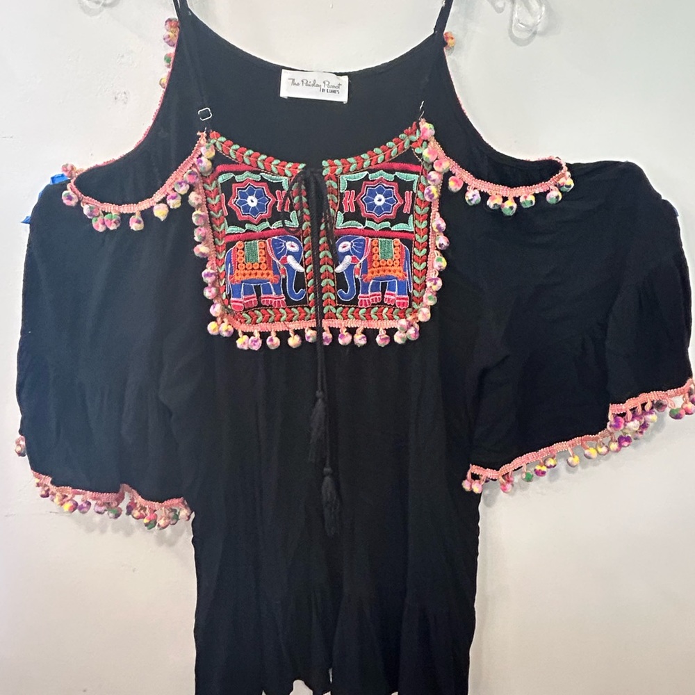 Boutique Cold Shoulder Shirt  Size Large. Colorful Embroidery Pompoms Tassel Tie - Picture 9 of 10